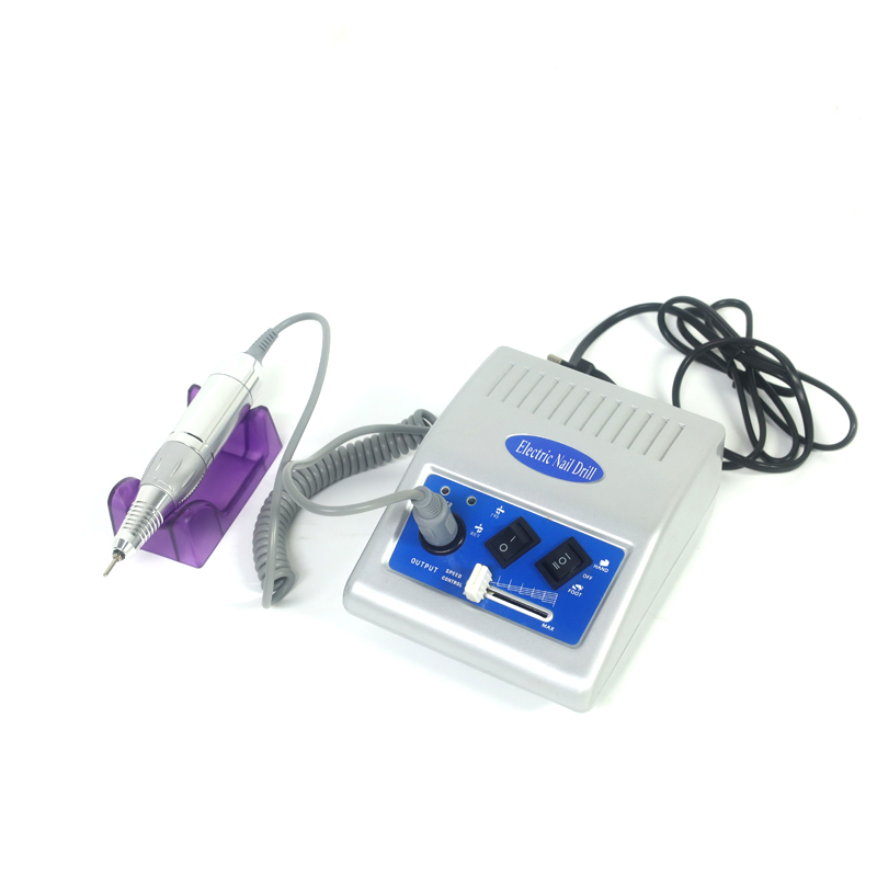 Pėdomis valdoma nagų dildė